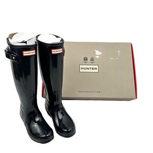 HUNTER Original Tall Gloss Rain Boots in navy